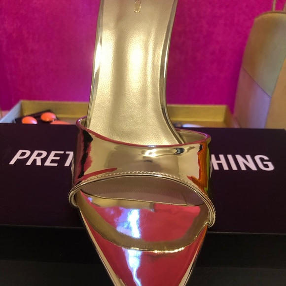 NWT Gold Heels - Picture 7 of 7